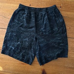 9 inch lined. Lululemon pacebreaker shorts.